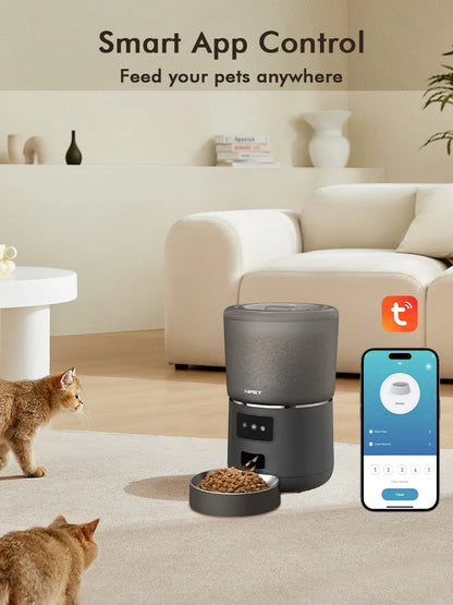 PetPal Smart Feeder™ – Feed Your Pets Anytime, Anywhere